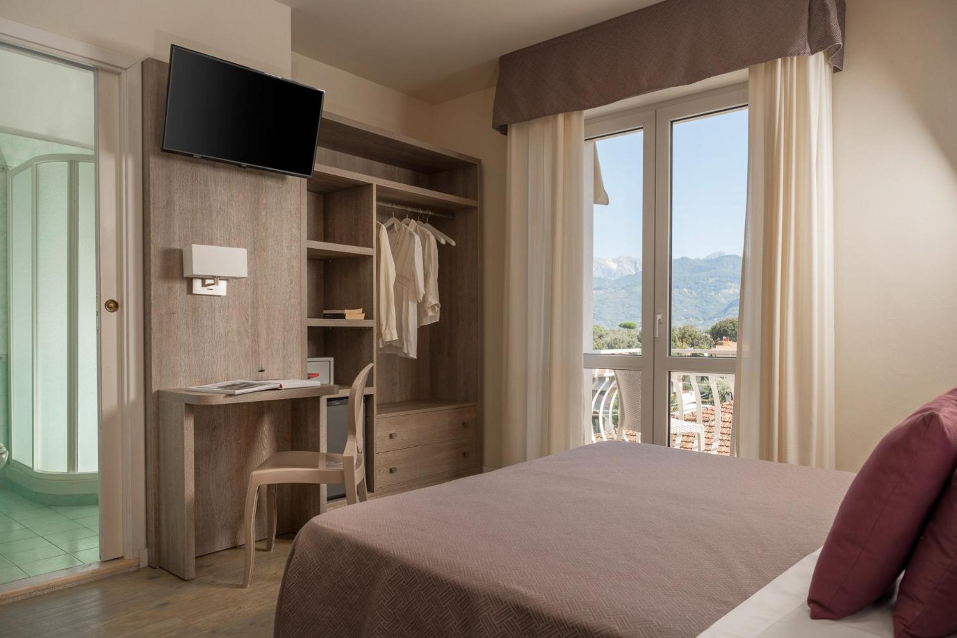 Hotel Azzurra Marina di Pietrasanta Kültér fotó