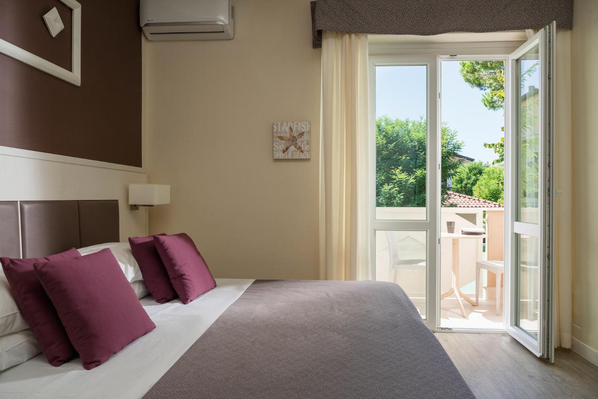 Hotel Azzurra Marina di Pietrasanta Kültér fotó