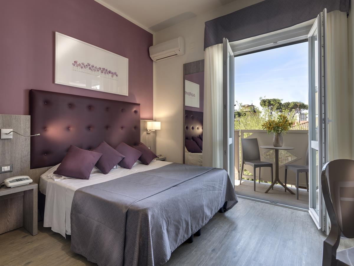 Hotel Azzurra Marina di Pietrasanta Kültér fotó